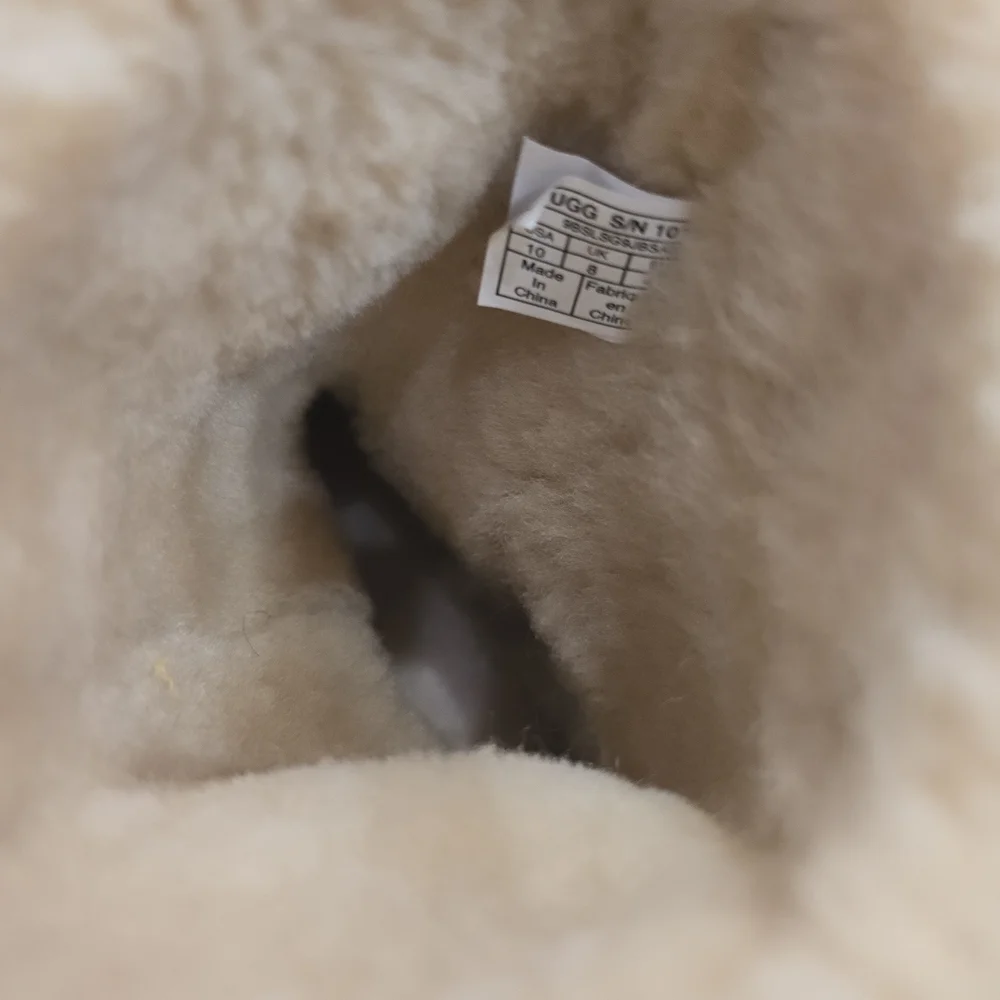 UGG Tan Suede Classic Boots - Picture 4 of 6